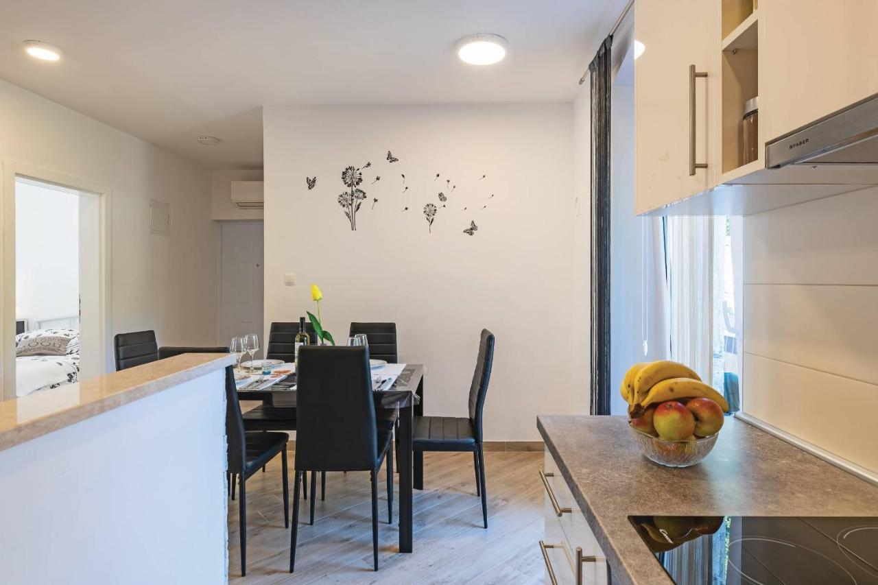 Apartment Petra Pula Exteriér fotografie